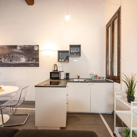 Domitia Spagna Appartamento *