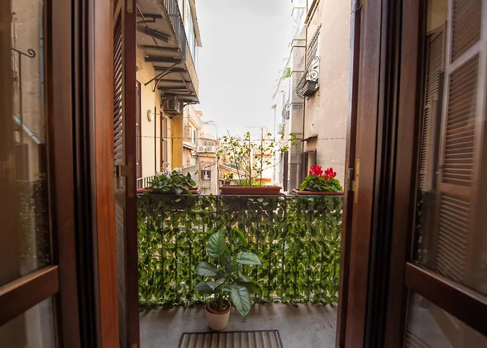 Domitia Spagna Διαμέρισμα *